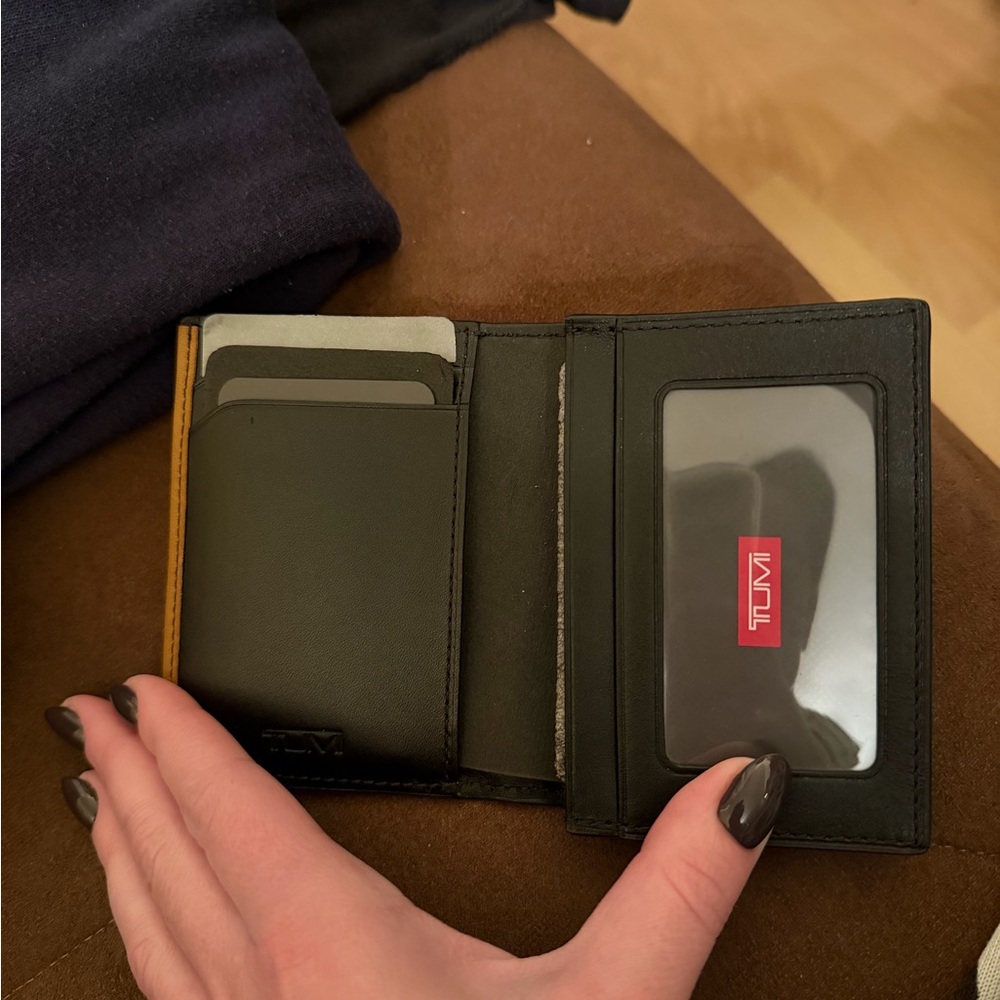 Tumi Black and Brown Leather Card Holder